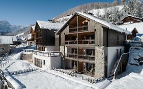 Les Dolomites Mountain Lodges