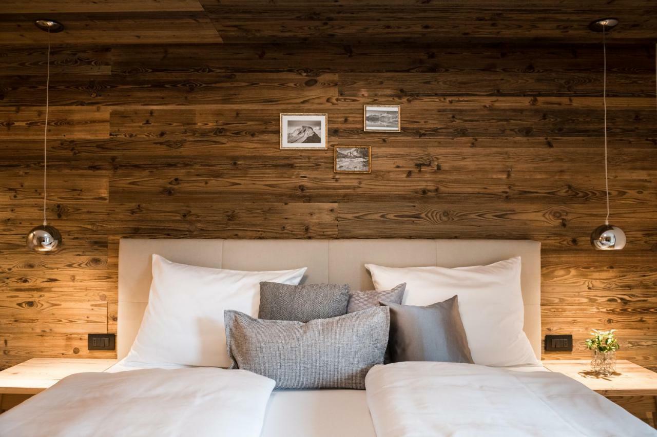 Les Dolomites Mountain Lodges Сан-Мартино-ин-Бадия Экстерьер фото