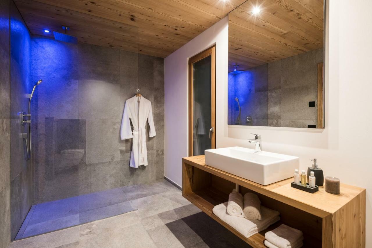 Les Dolomites Mountain Lodges Сан-Мартино-ин-Бадия Экстерьер фото