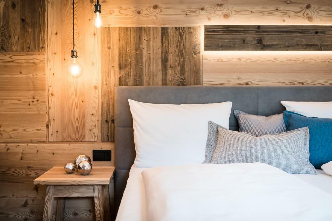 Les Dolomites Mountain Lodges Сан-Мартино-ин-Бадия Экстерьер фото