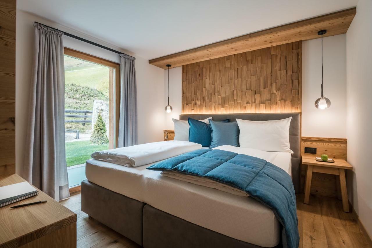 Les Dolomites Mountain Lodges Сан-Мартино-ин-Бадия Экстерьер фото