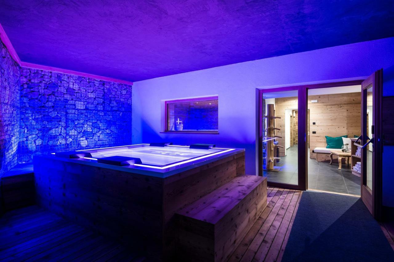 Les Dolomites Mountain Lodges Сан-Мартино-ин-Бадия Экстерьер фото